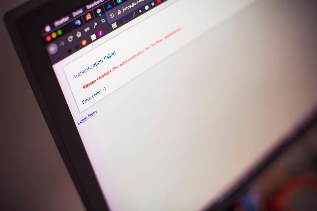 A computer screen showing an authentication failed message